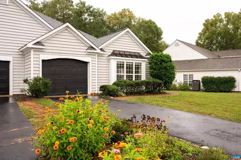533 Pebble Hill Ct, Charlottesville, VA 22903