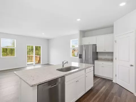 Kitchen - 199 Waterfront Dr, Raphine, VA 24472 photo 5 of 5