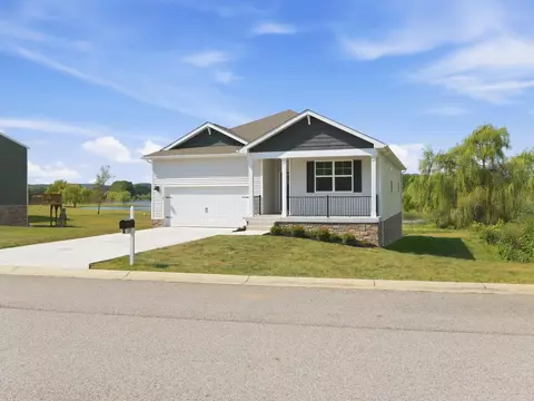 Exterior - 199 Waterfront Dr, Raphine, VA 24472 photo 2 of 7