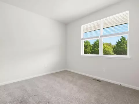 Bedroom - 199 Waterfront Dr, Raphine, VA 24472 photo 1 of 9