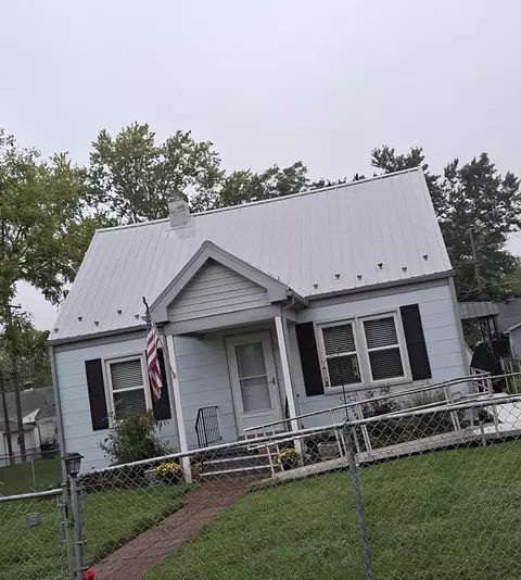 221 James Ave, Waynesboro, VA 22980