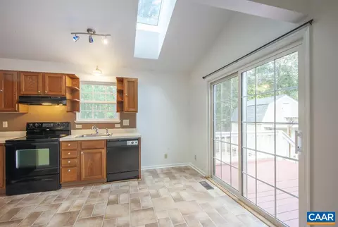 Kitchen - 5 Loblolly Rd, Palmyra, VA 22963 photo 5 of 6