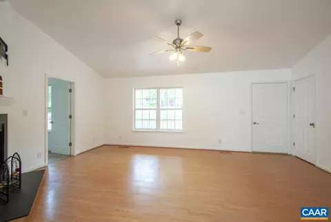 Living - 5 Loblolly Rd, Palmyra, VA 22963 photo 5 of 9