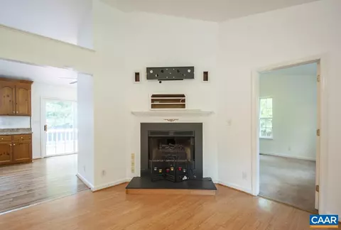 Living - 5 Loblolly Rd, Palmyra, VA 22963 photo 3 of 9