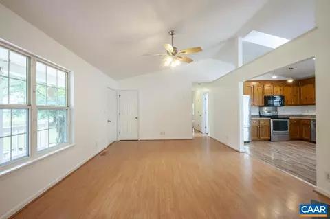 Living - 5 Loblolly Rd, Palmyra, VA 22963 photo 4 of 9