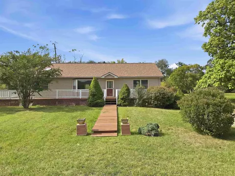 Exterior - 1593 Old Providence Rd, Raphine, VA 24472 photo 3 of 14