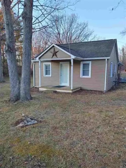 196 Turk Mountain Ln, Waynesboro, VA 22980