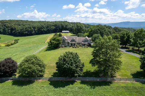 5090 Springhouse Cir, Harrisonburg, VA 22802