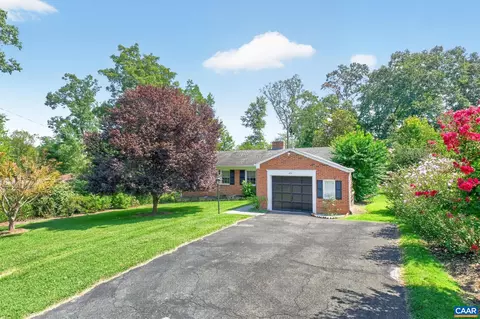 1626 Concord Dr, Charlottesville, VA 22901