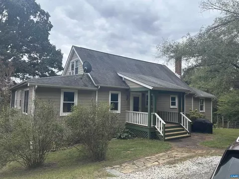 2707 Falling Rock Dr, Arrington, VA 22922
