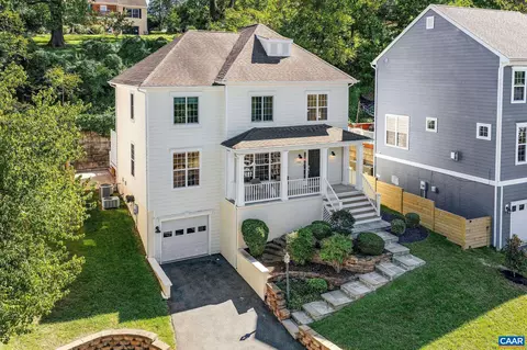 1102 Saint Charles Ct, Charlottesville, VA 22901