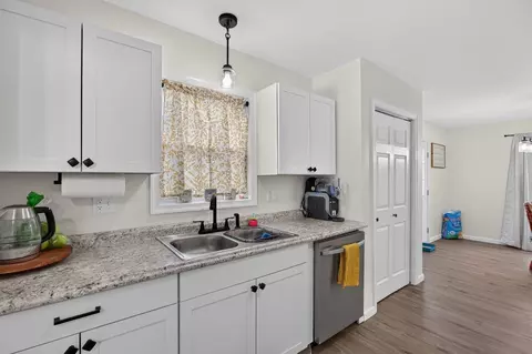 Kitchen - 16620 E Spring St, Elkton, VA 22827 photo 4 of 4