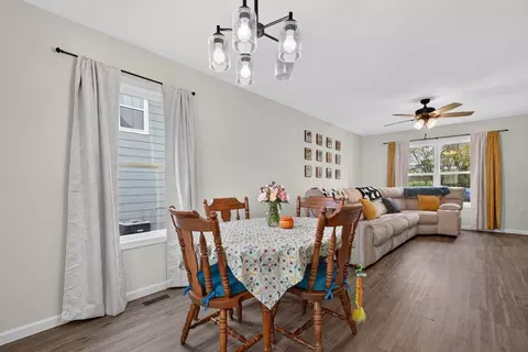 Dining - 16620 E Spring St, Elkton, VA 22827 photo 2 of 3