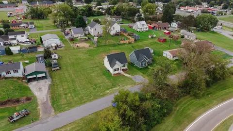 View/Area - 16620 E Spring St, Elkton, VA 22827 photo 4 of 9