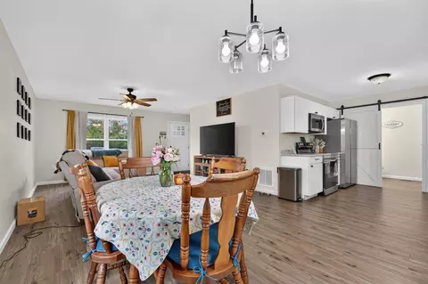 Dining - 16620 E Spring St, Elkton, VA 22827 photo 3 of 3