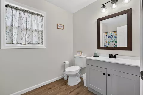 Bath - 16620 E Spring St, Elkton, VA 22827 photo 3 of 4
