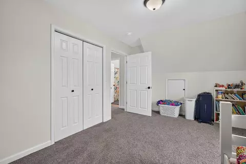 Bedroom - 16620 E Spring St, Elkton, VA 22827 photo 6 of 8