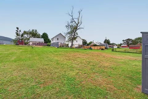 Exterior - 16620 E Spring St, Elkton, VA 22827 photo 10 of 12