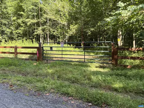 5 Garth Run Road, Madison, VA 22727 photo 2