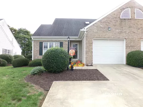 601 Brandon Cir #601, Waynesboro, VA 22980