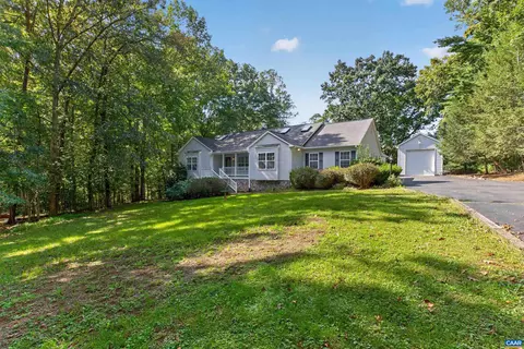 17 Rudolph St, Ruckersville, VA 22968