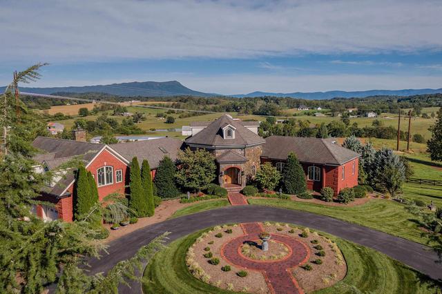 2655 Hillmeadow Dr, Harrisonburg, VA 22801