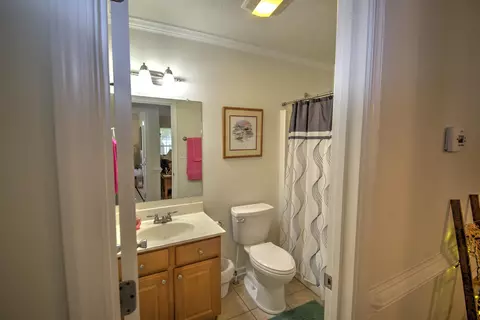 Bath - 42 Meriwether Cir, Stuarts Draft, VA 24477 photo 1 of 5