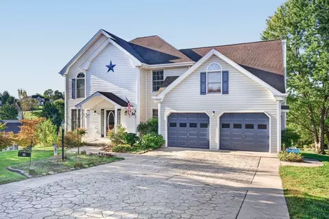 15 Marie Ct, Fishersville, VA 22939
