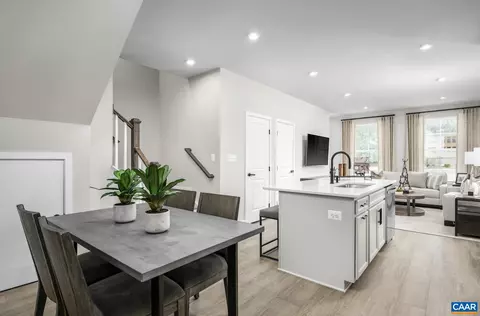 Dining - 101 Perseus Ln # E, Charlottesville, VA 22901 photo 1 of 1