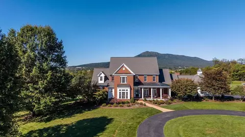 1130 Three Springs Rd, Mcgaheysville, VA 22840