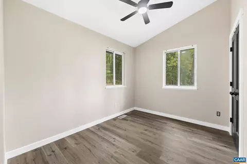 Bedroom - 2561 Brokenback Mountain Rd, Dyke, VA 22935 photo 1 of 3