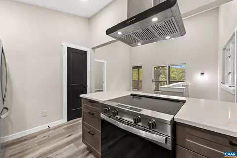Kitchen - 2561 Brokenback Mountain Rd, Dyke, VA 22935 photo 4 of 4