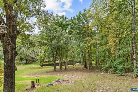 Exterior - 2561 Brokenback Mountain Rd, Dyke, VA 22935 photo 10 of 11