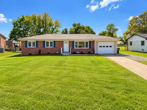 82 Hillside Dr, Verona, VA 24482