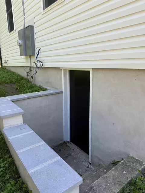 Exterior - 362 Whitmore Rd, Mount Solon, VA 22843 photo 6 of 9