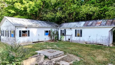 Exterior - 531 Oakland Cir, Raphine, VA 24472 photo 6 of 6