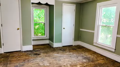 Bedroom - 531 Oakland Cir, Raphine, VA 24472 photo 3 of 4