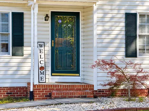 Entry Way - 46 Brookmill Rd, Stuarts Draft, VA 24477 photo 1 of 1