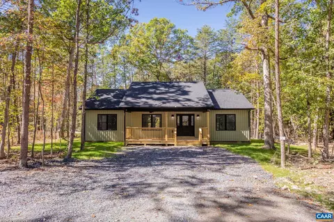 123 Forest Chapel Ln, Crimora, VA 24431