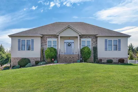 2005 Marigold Cir, Harrisonburg, VA 22801