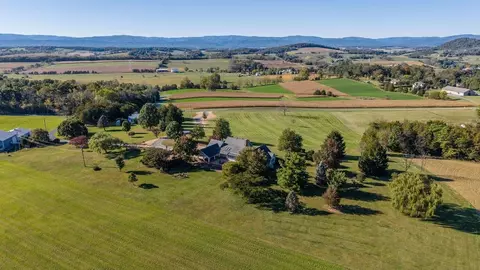 View/Area - 9527 Centerville Rd, Bridgewater, VA 22812 photo 2 of 8