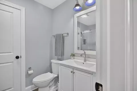 Bath - 9527 Centerville Rd, Bridgewater, VA 22812 photo 1 of 8