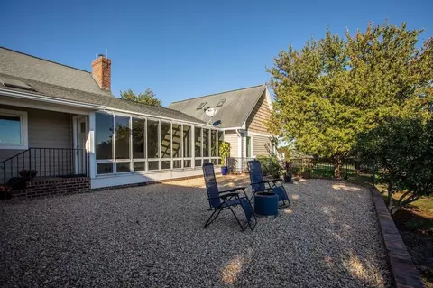 Exterior - 9527 Centerville Rd, Bridgewater, VA 22812 photo 9 of 15
