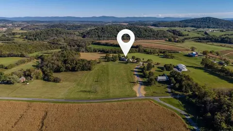 View/Area - 9527 Centerville Rd, Bridgewater, VA 22812 photo 7 of 8