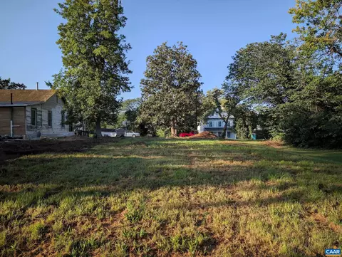 1105 Cherry St, Charlottesville, VA 22902