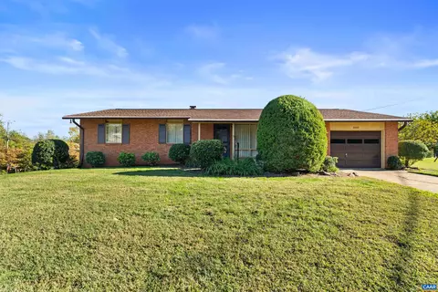 2220 Dominion Dr, Charlottesville, VA 22901