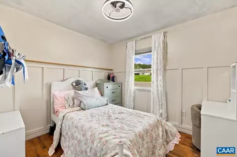 Bedroom - 74 Valley View Dr, Mount Sidney, VA 24467 photo 3 of 6