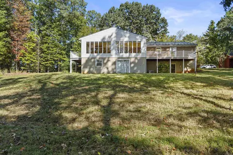 Exterior - 1285 Cedar Gate Rd, Monroe, VA 24574 photo 4 of 7