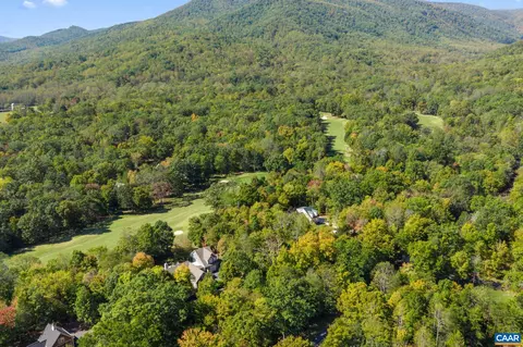 882 Stoney Crk W, Nellysford, VA 22958