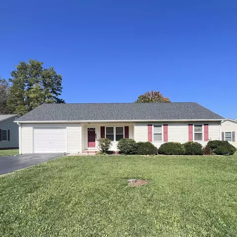 Exterior - 141 Iris Dr, Waynesboro, VA 22980 photo 2 of 4